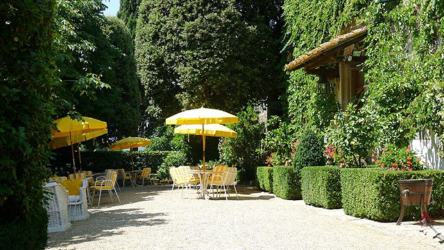 Une terrasse à Villa le Barone en Toscane 